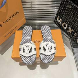 Picture of Louis Vuitton Slippers _SKULVsz35-42jyh0509614